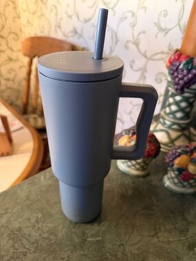 Simple Modern Matte Blue Travel Tumbler with Two Straws
